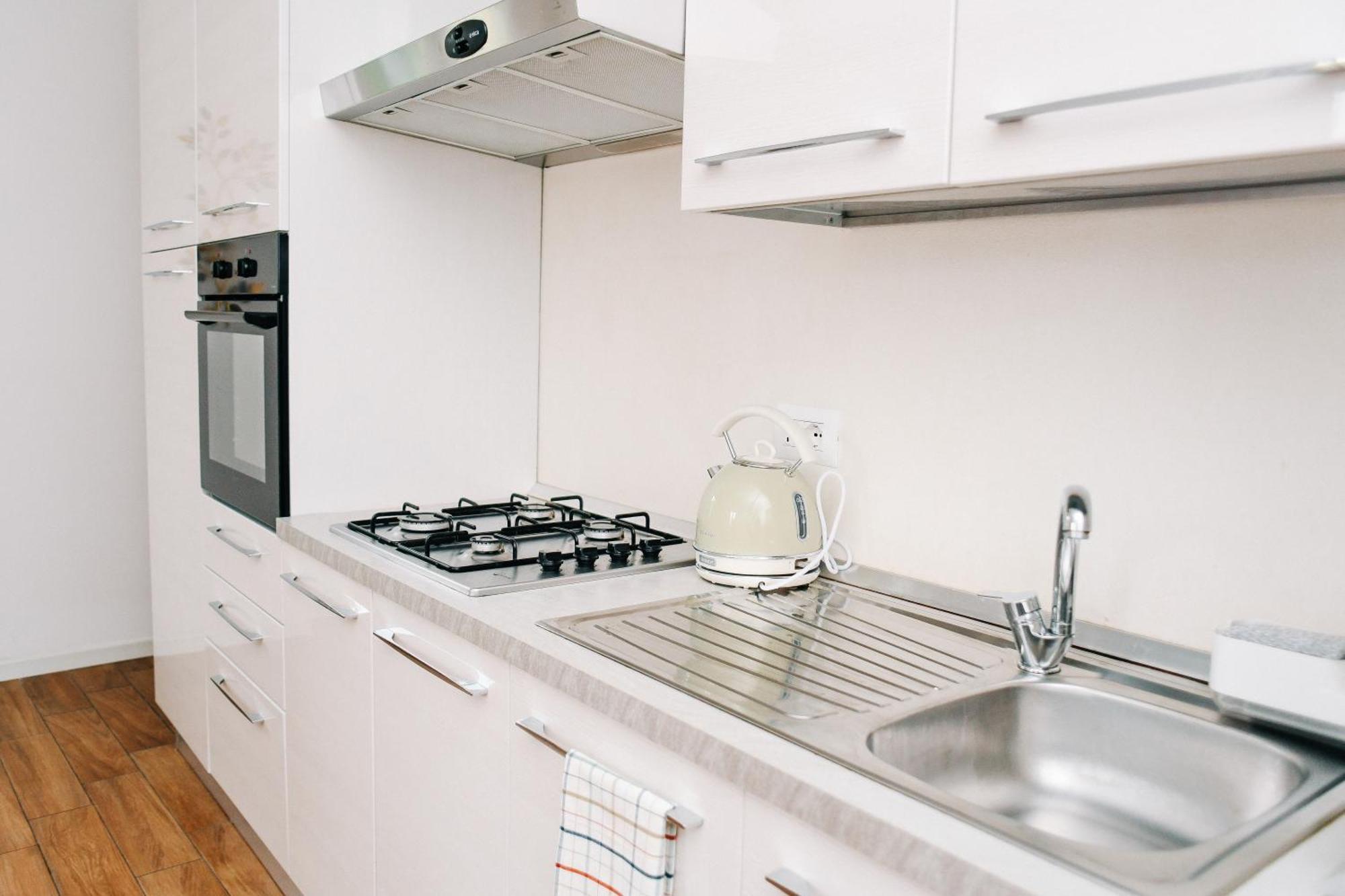 Lora Diamond Suite ,Free Parking, Self Check In,3 Côme Esterno foto