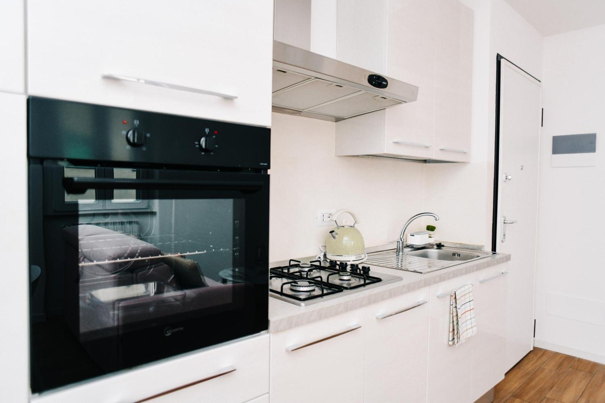 Lora Diamond Suite ,Free Parking, Self Check In,3 Côme Esterno foto